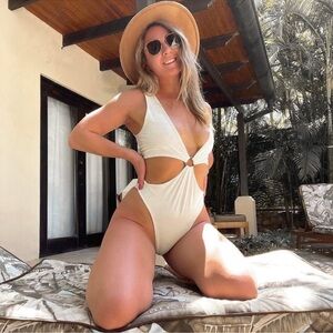 Sisterlyswim revisable bathing suit